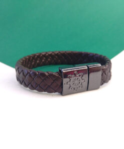 Pulseira de Couro Sintético Fecho Imã Leme Marrom
