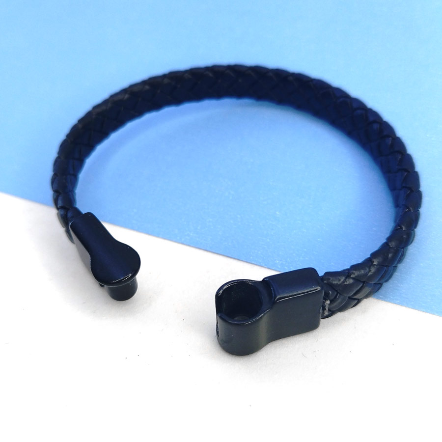 P261 Pulseira de Couro Sintético Fecho Imã - Preto (4) Pulseira de Couro Sintético Fecho Imã - Preto