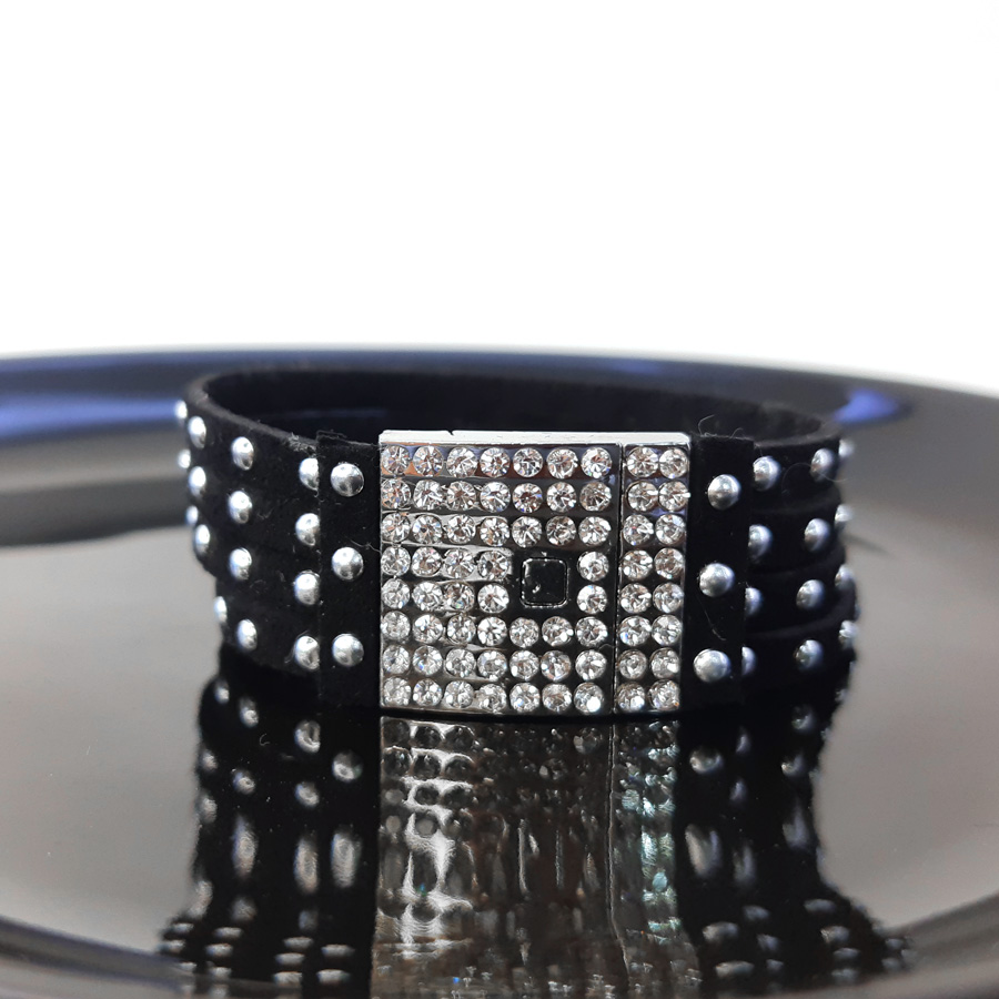 P308 Pulseira Preta com Fecho de Strass (Imã) (3) Pulseira Preta com Fecho de Strass (Imã)