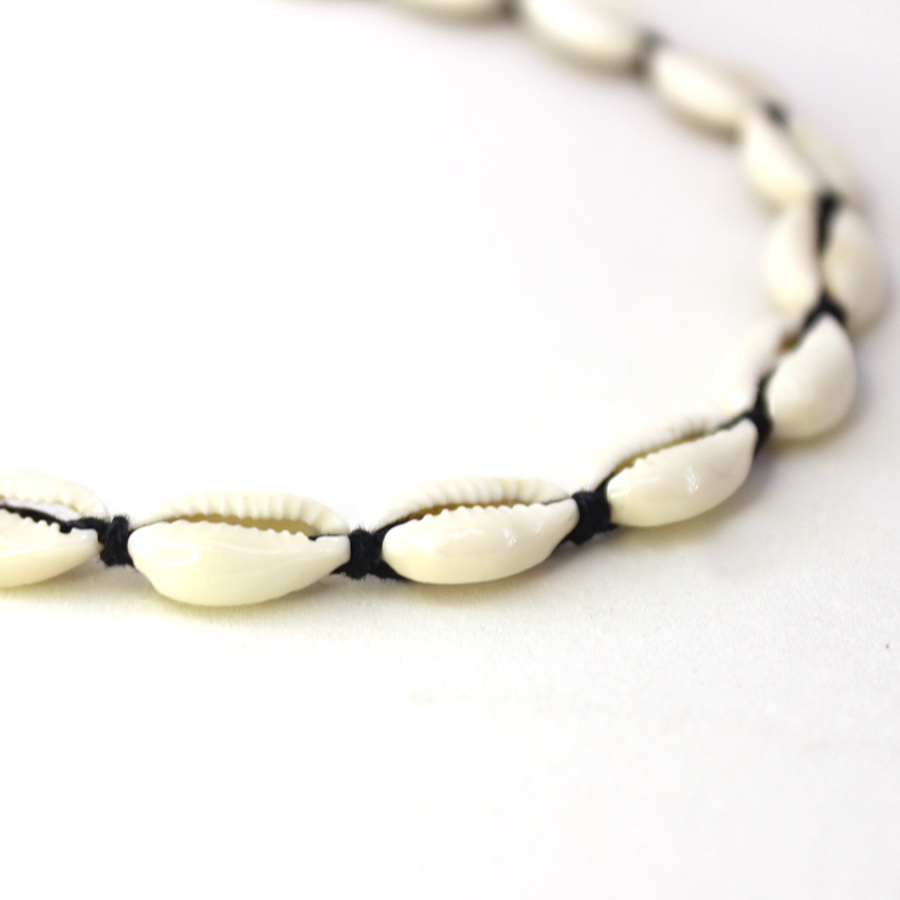 C140 - Colar Choker de Búzios (2) Colar Choker de Búzios