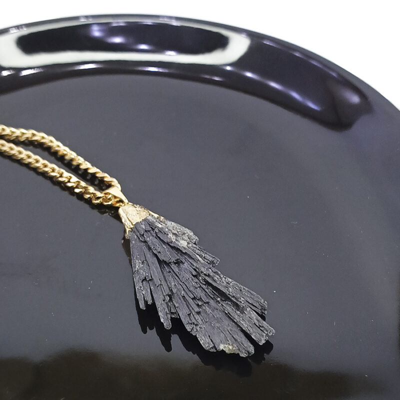 C162 - Colar Pedra Vassoura de Bruxa