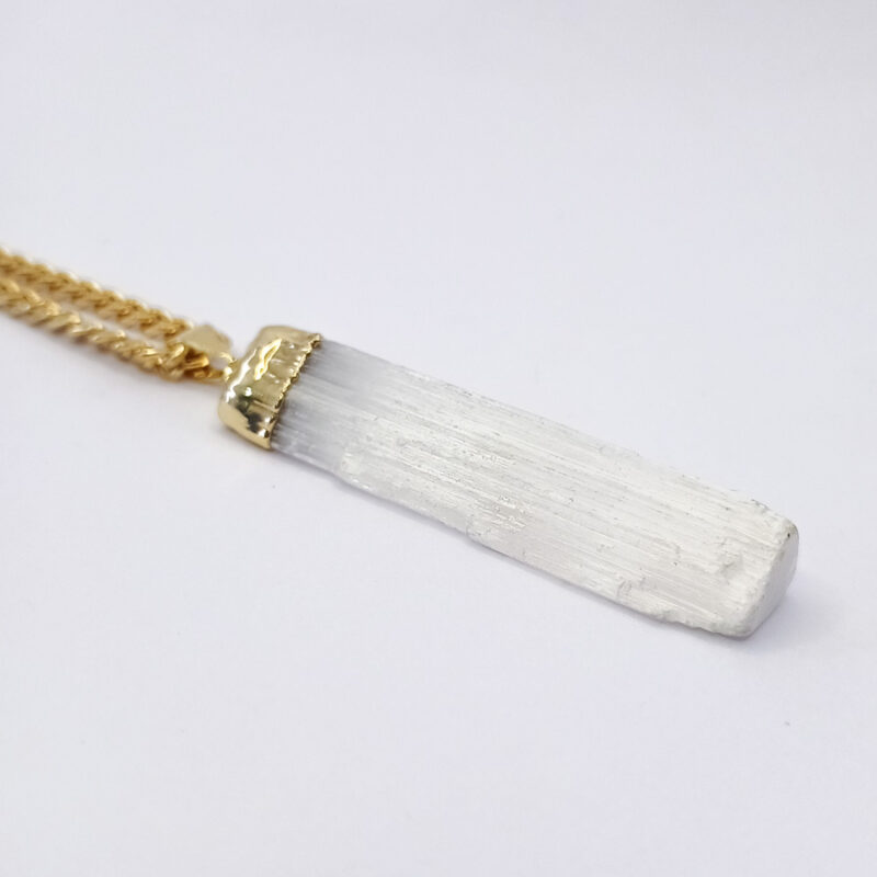 C163 - Colar Pedra Selenita