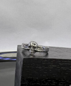 A005 Anel Caveira Aço Inox