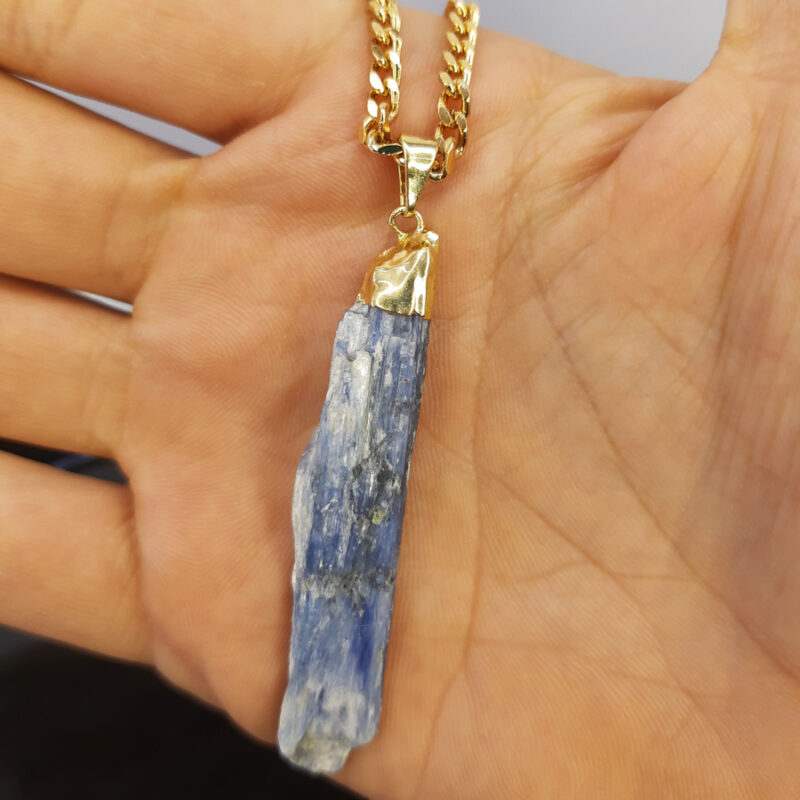 C169 Colar Perdra Cianita Bruta