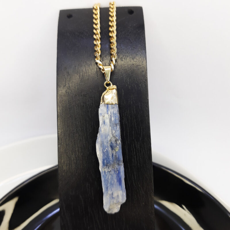 C169 Colar Perdra Cianita Bruta