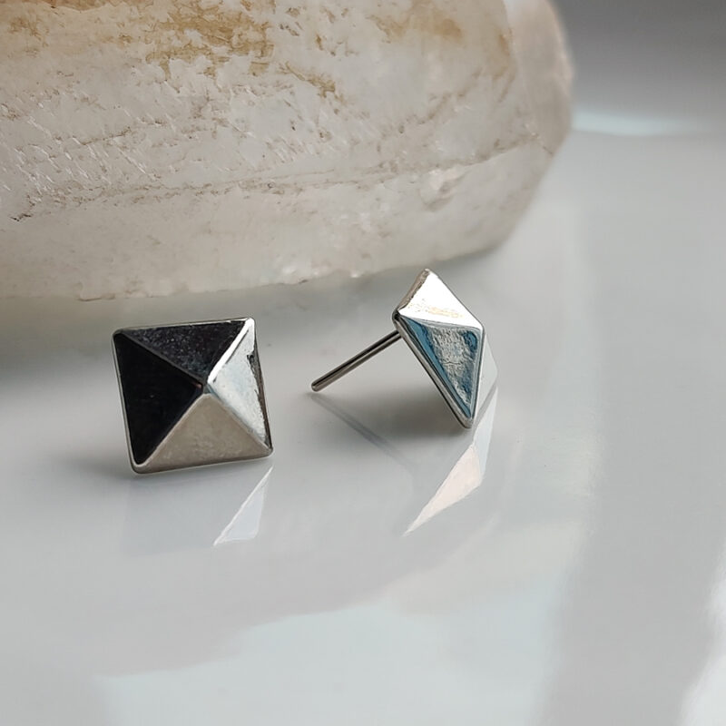 BP154 - Brinco Spike Prata