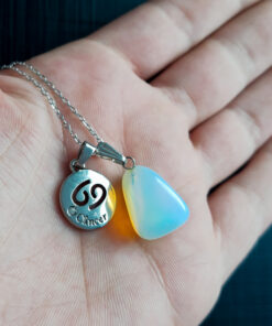 C180 - Colar do Signo Cancer com Pedra da Lua