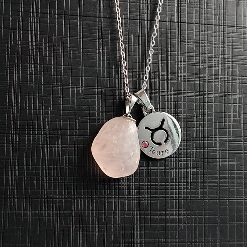 C184 - Colar de Signo Touro com Pedra Quartzo Rosa