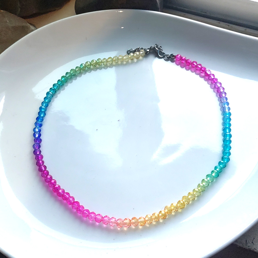 C194 – Colar Chocker do Orgulho LGBT+ com Cristal (2) C194 - Colar Chocker do Orgulho LGBT+ com Cristal