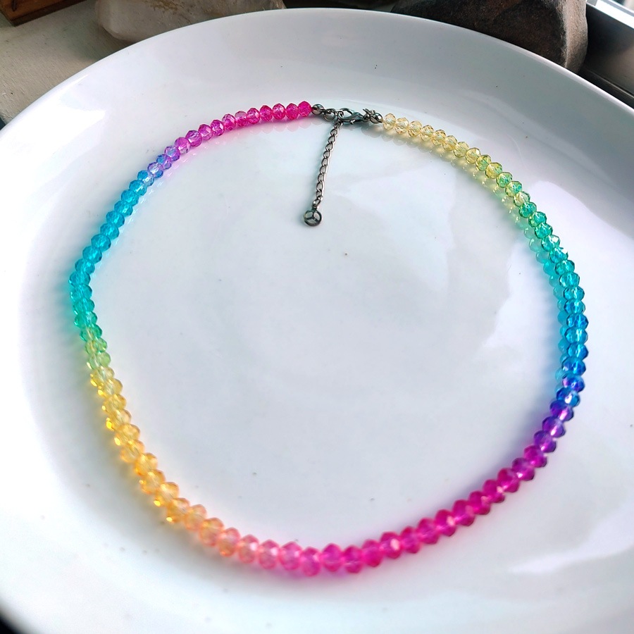 C194 – Colar Chocker do Orgulho LGBT+ com Cristal (4) C194 - Colar Chocker do Orgulho LGBT+ com Cristal