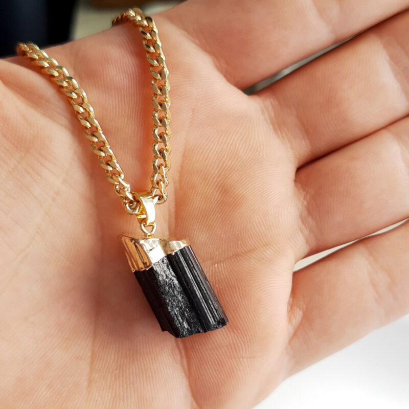 C205 - Colar Pedra Turmalina Negra