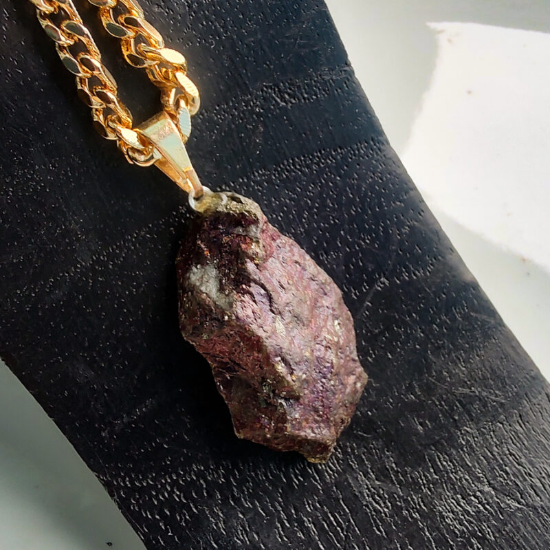 C203 - Colar Pedra Burnita