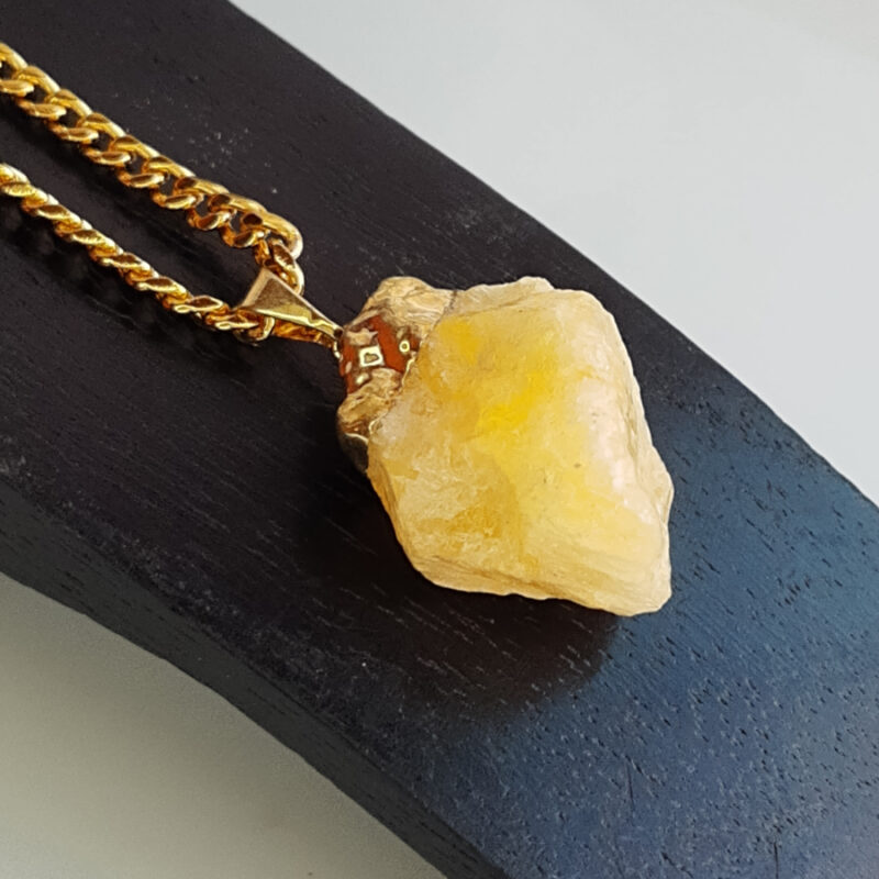 C216 - Colar Calcita Amarela