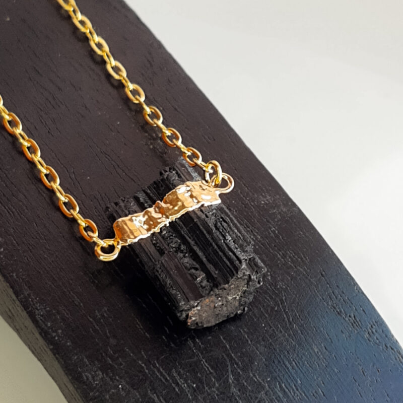 C224 - Colar Choker Turmalina Negra
