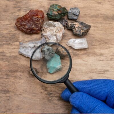 Como identificar uma pedra natural verdadeira